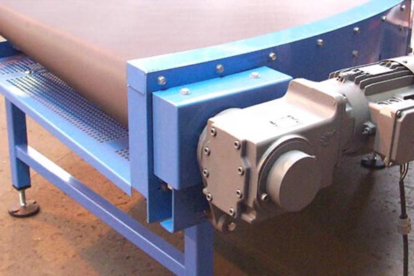 Courbes de courroie robustes TR200